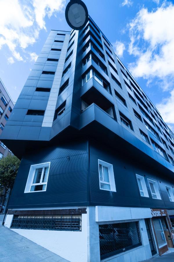 Apartamentos Turisticos Fatima, En El Centro De Vigo Exteriör bild