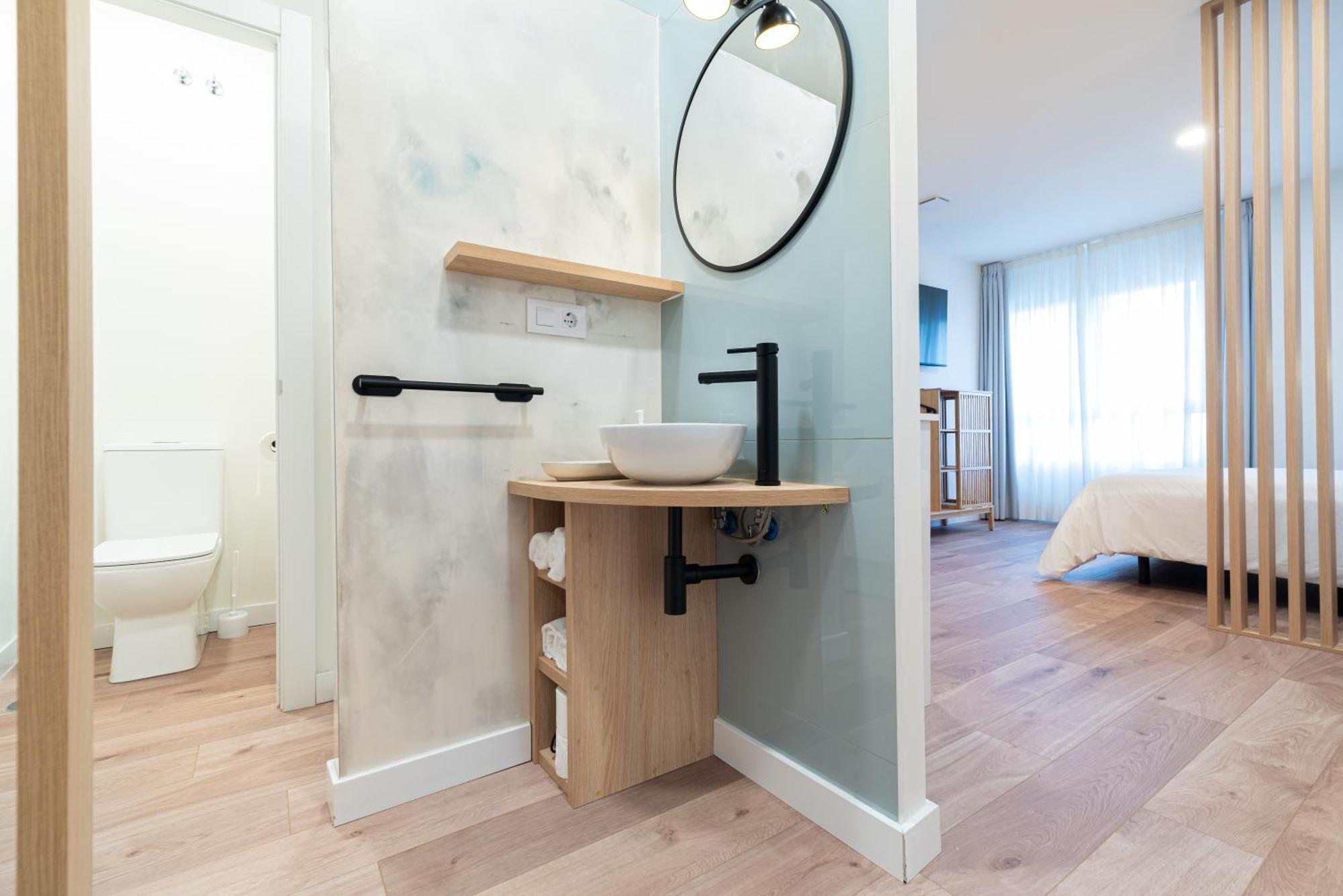 Apartamentos Turisticos Fatima, En El Centro De Vigo Exteriör bild