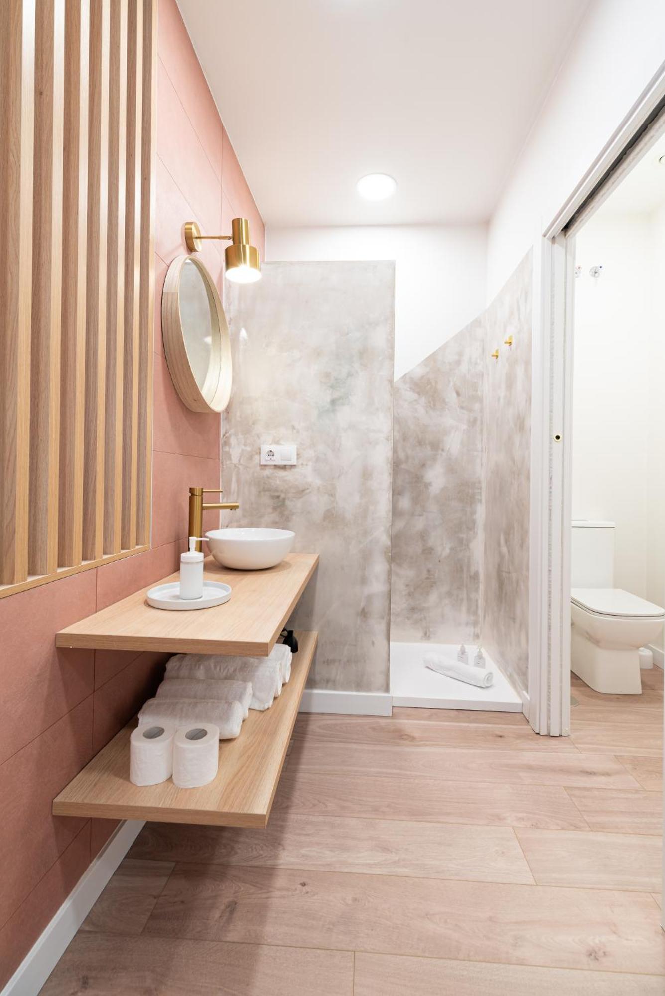 Apartamentos Turisticos Fatima, En El Centro De Vigo Exteriör bild