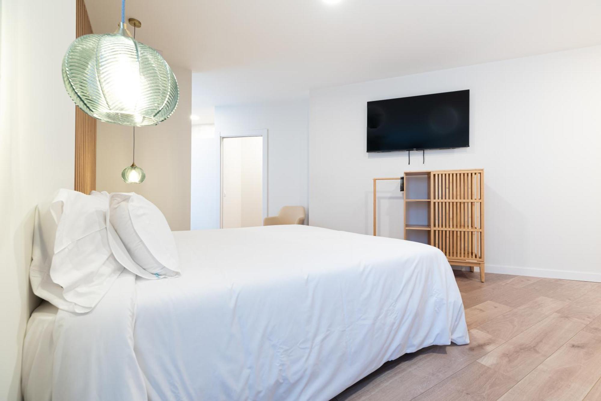 Apartamentos Turisticos Fatima, En El Centro De Vigo Exteriör bild